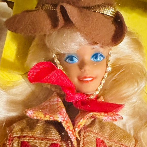 Australian Barbie of the Dollsls of the World collection - 1992 - New in Box - Picture 3 of 10